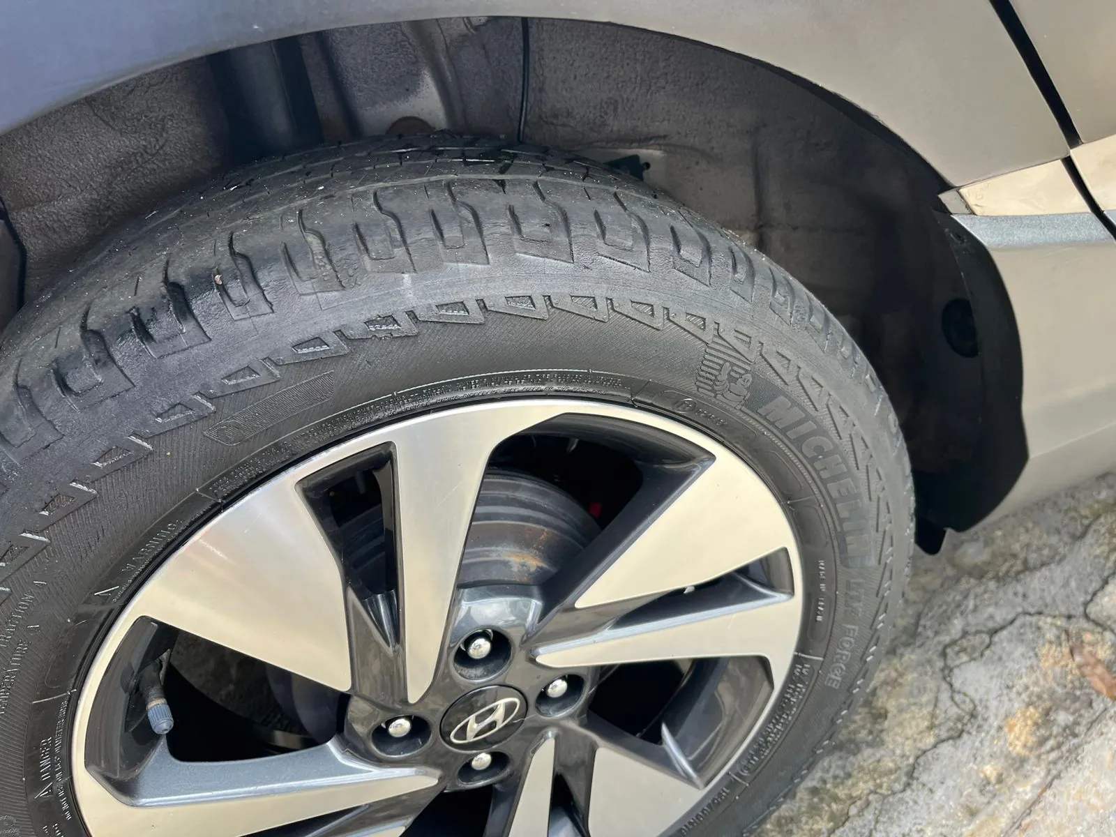 
								Hyndai HB20X 1.6 total									
