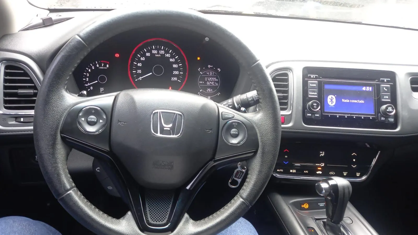 
								Honda HRV EX 1.8 total									