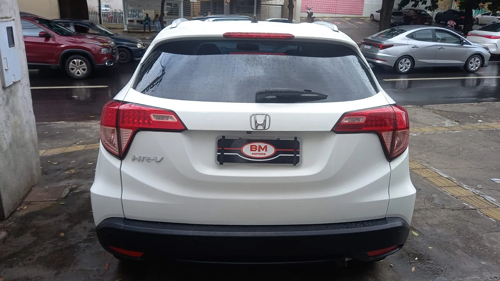 
								Honda HRV EX 1.8 total									