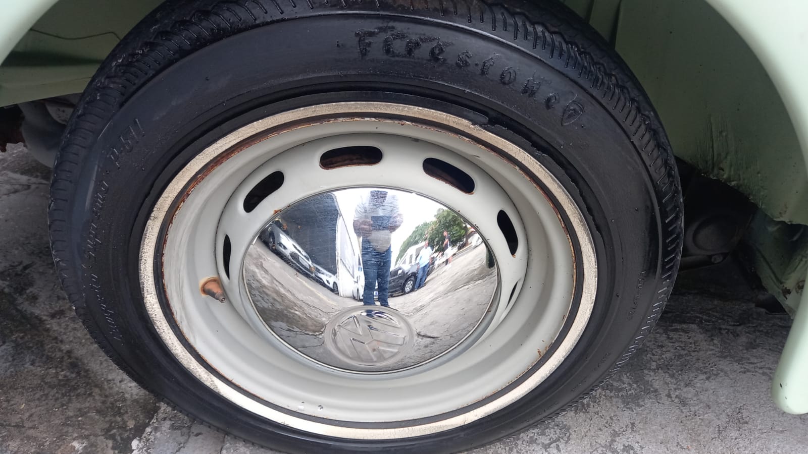 
								Fusca 1.300 total									
