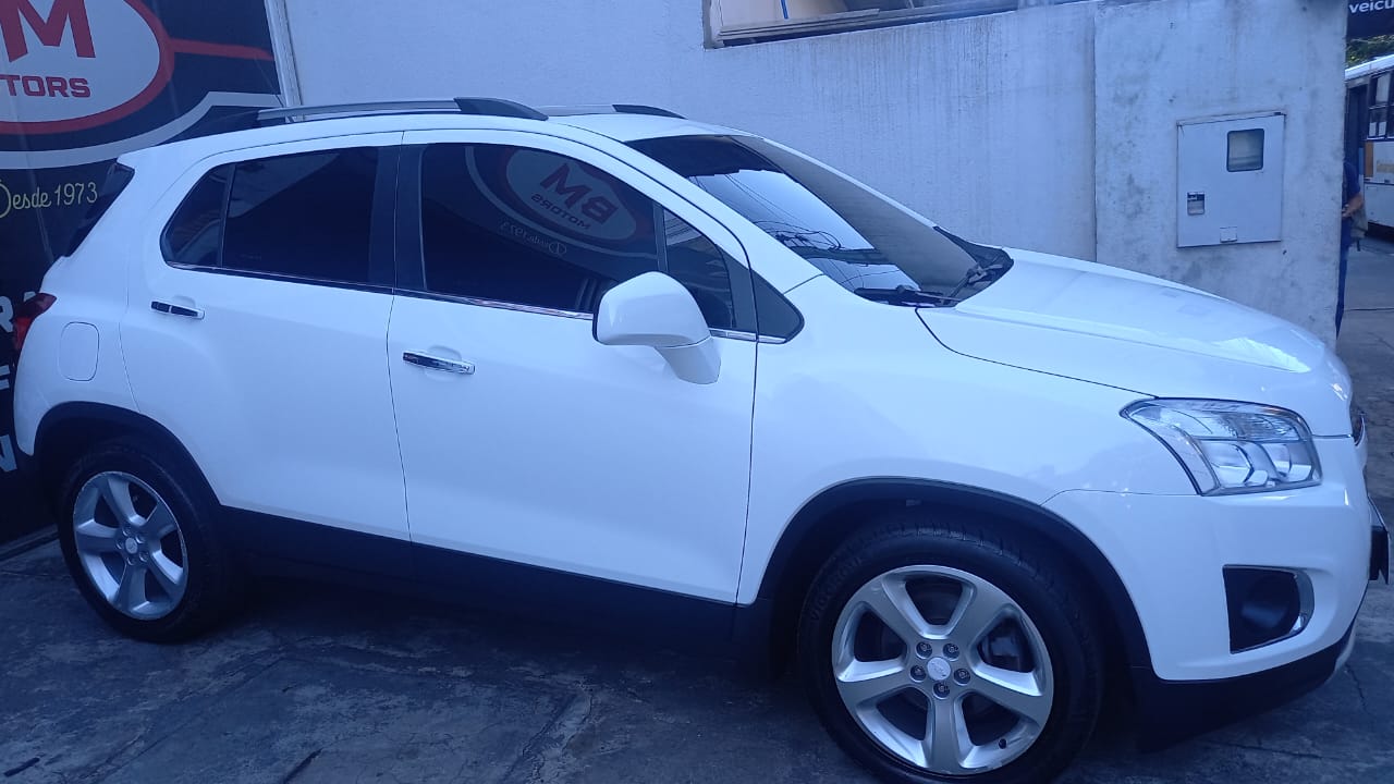 
								Tracker 1.8 LTZ 2015/2015 automático com teto Solar $58.900,00 total									