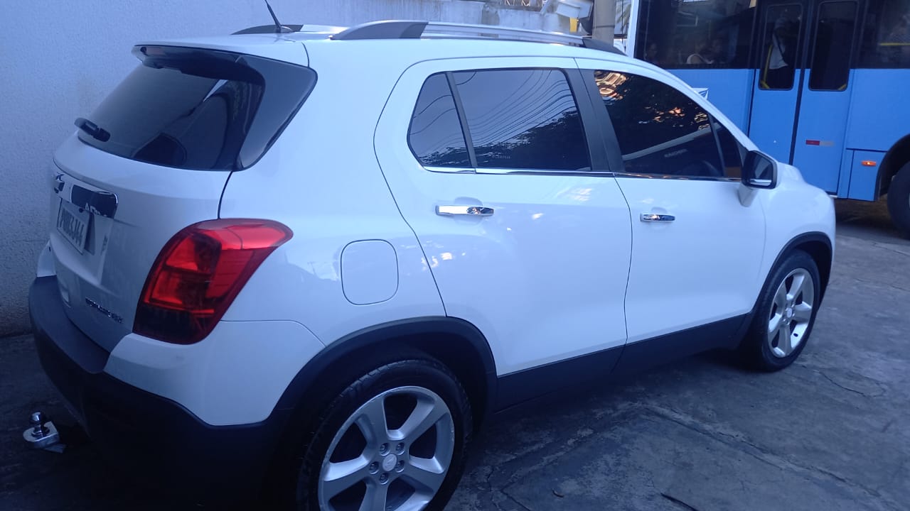 
								Tracker 1.8 LTZ 2015/2015 automático com teto Solar $58.900,00 total									