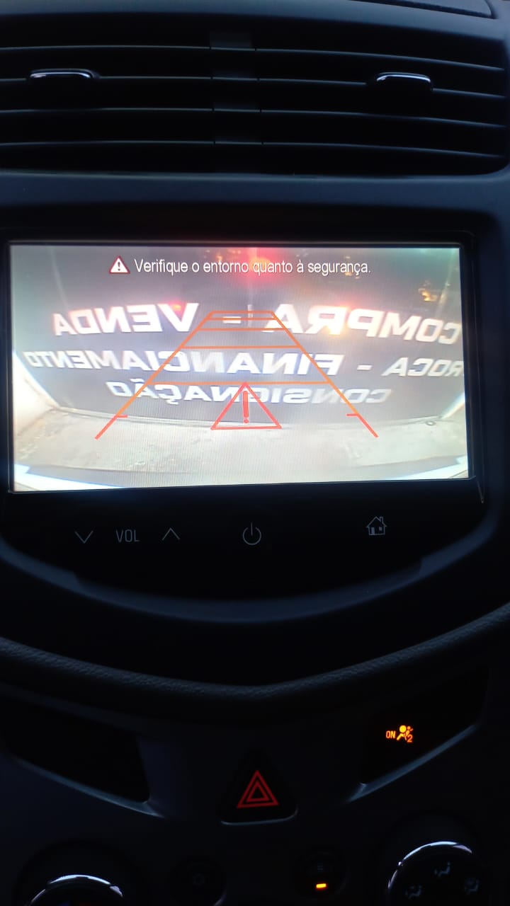 
								Tracker 1.8 LTZ 2015/2015 automático com teto Solar $58.900,00 total									