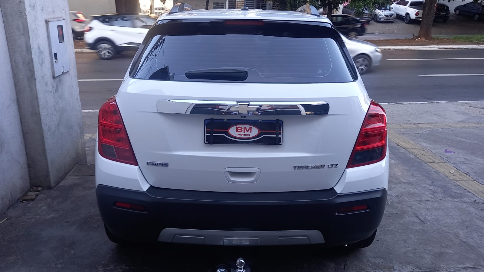 
								Tracker 1.8 LTZ 2015/2015 automático com teto Solar $58.900,00 total									